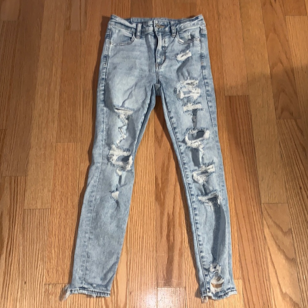 American Eagle Distressed Super Hi-Rise Jeggings 2 Short